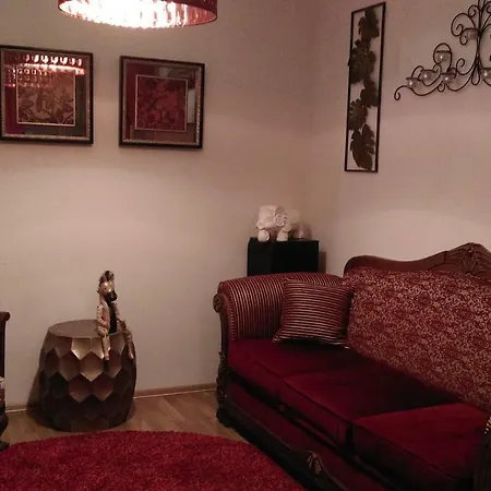 Large Cosy Downtown Flat In City Centre Апартаменты *