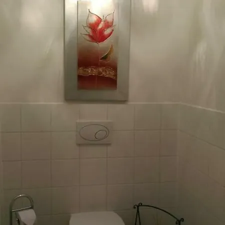 Large Cosy Downtown Flat In City Centre *